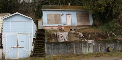 515 Perry Avenue N, Port Orchard