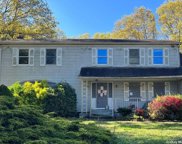 10 Ashland Court, Holtsville image