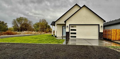 707 S 6th st, Mabton