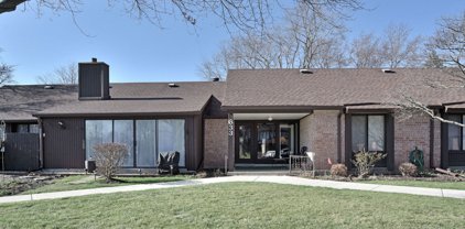 633 Cress Creek Lane Unit #2, Crystal Lake