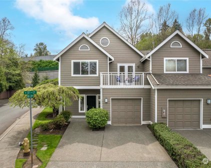 10015 NE 37th Court, Kirkland