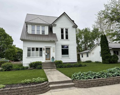 340 W Line Street, Geneva