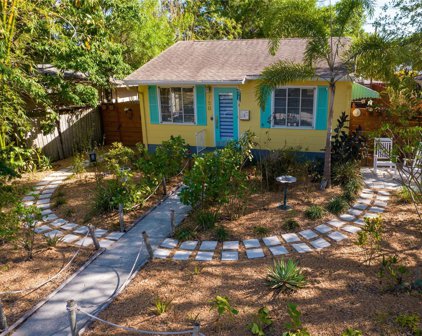 750 53rd Avenue N, St Petersburg