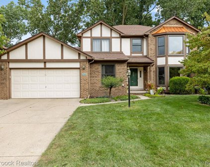 14273 Lacavera, Sterling Heights