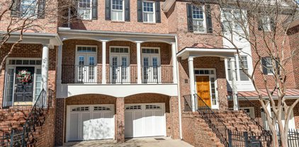 221 Lions Gate, Cary