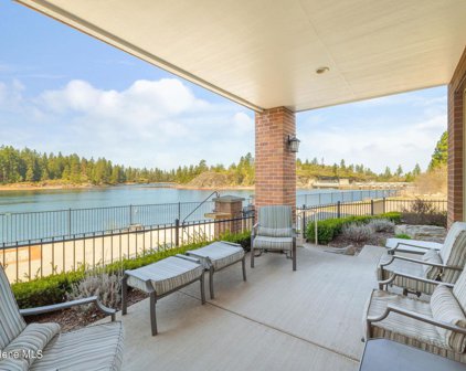 355 WATERSIDE #105 Unit #105, Post Falls