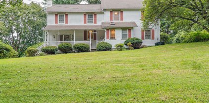 861 Hillsdale Rd, West Chester