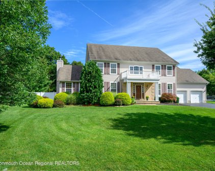 4 Christie Lane, Freehold