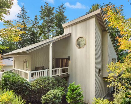 5835 146th Place SE, Bellevue