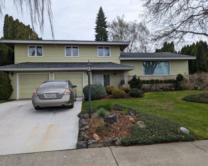 2412 W Wedgewood Ave, Spokane