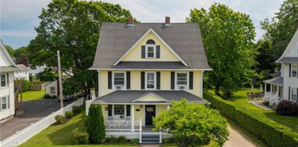 52 Narragansett  Avenue, Narragansett