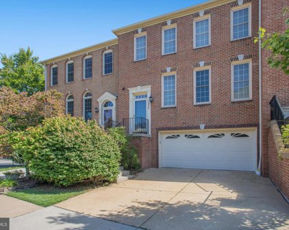 10465 Courtney Dr, Fairfax