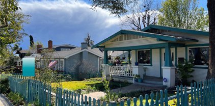 6039 Friends Avenue, Whittier