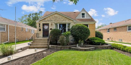 2252 S 5Th Avenue, North Riverside