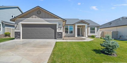 2122 N Cardigan Ave, Star