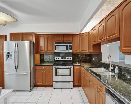 1001 Sw 128th Ter Unit #207B, Pembroke Pines