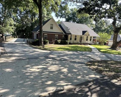 5764 Mill Pond Ln, Milton