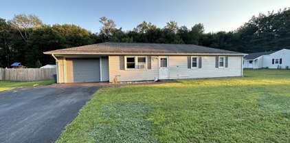 7 Nick Ln, Maynard