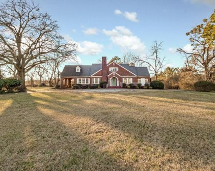 416 Dahlonega Street, Cumming