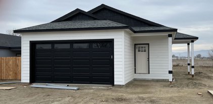 715 S 6th St, Mabton