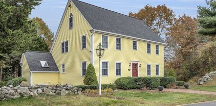 1821 Washington St, Stoughton