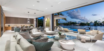 320 S Hibiscus Dr, Miami Beach