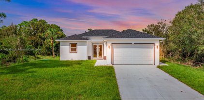 1117 Bainbridge St, Lehigh Acres