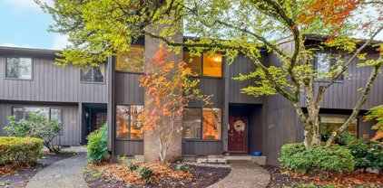 109 WESTBROOK WAY, Eugene