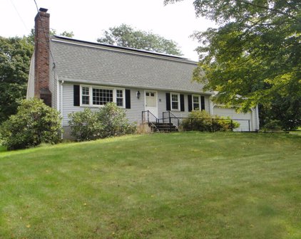 11 Meadow Rd, East Longmeadow