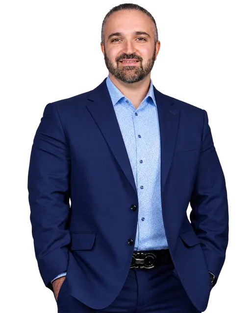 Oscar Asesyan Headshot