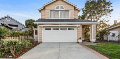 40 Pembroke CT, Half Moon Bay
