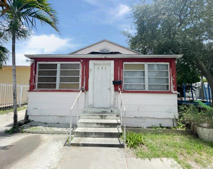 327 Nw 23rd Ct, Miami