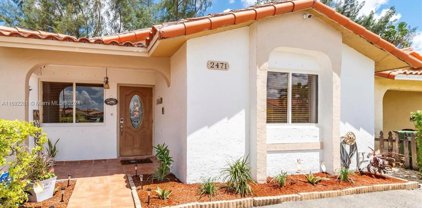 2471 W 65th St, Hialeah