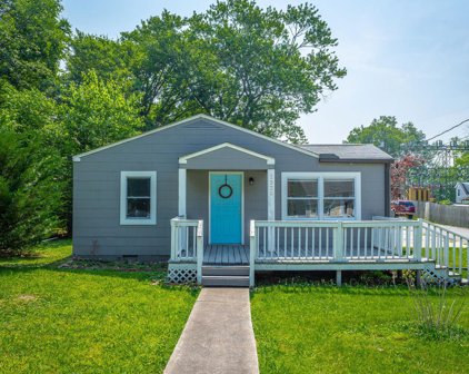 1320 Sewanee Dr, Chattanooga