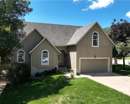 5102 Perry Lane, Merriam