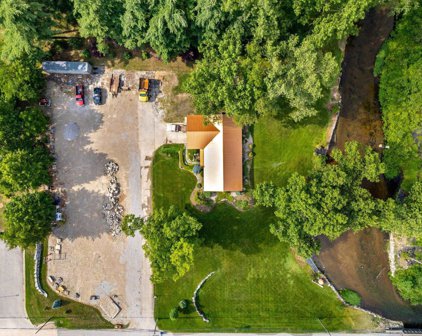 27081 County Road 6, Elkhart