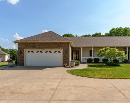 2461 Hunters Pond, Kalamazoo