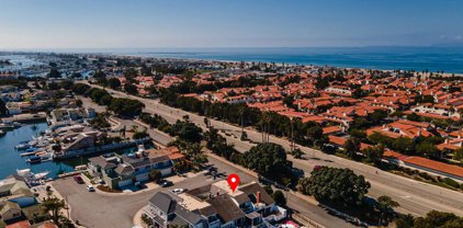 4541 Lyme Bay, Oxnard