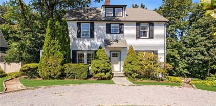 33 Hilltop Road, Port Washington