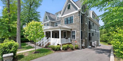 107 W Montgomery Ave, Ardmore