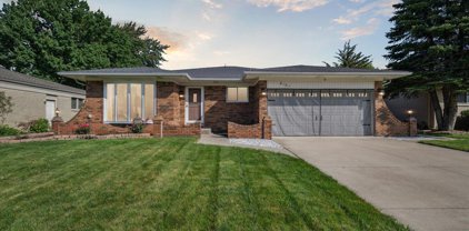 3101 DONNA, Sterling Heights
