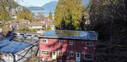 6330 Argyle Avenue, West Vancouver