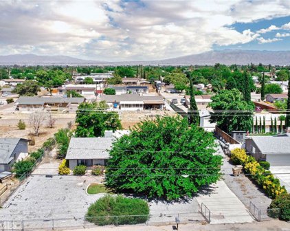 10267 Oakwood Avenue, Hesperia