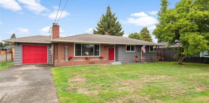 1821 W Stewart Avenue, Puyallup