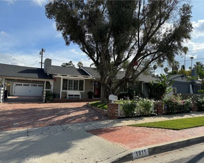1911 Davis Street, Corona