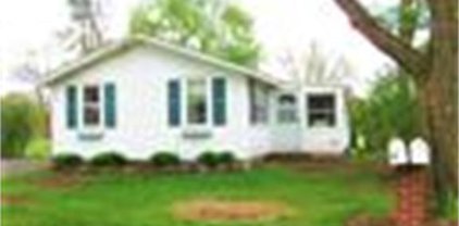 6 Lake Shore Drive N, Westford