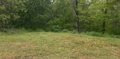 902 Red Oak Loop, Elm Springs