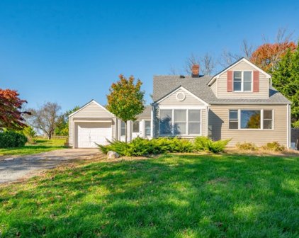857 Amwell Rd, Hillsborough Twp.