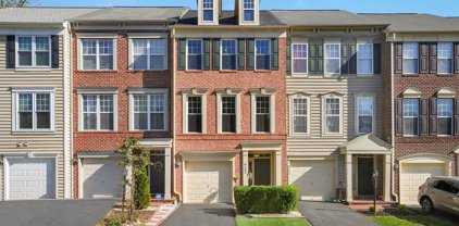 8133 Dove Cottage Ct, Lorton