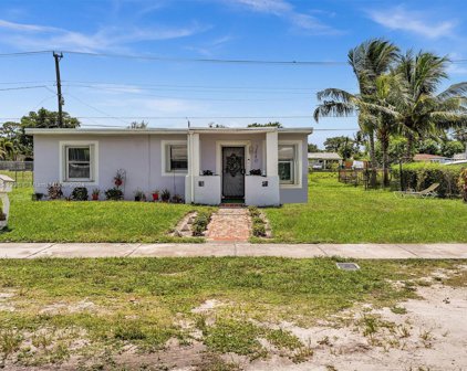 2440 Nw 155th Ter, Miami Gardens